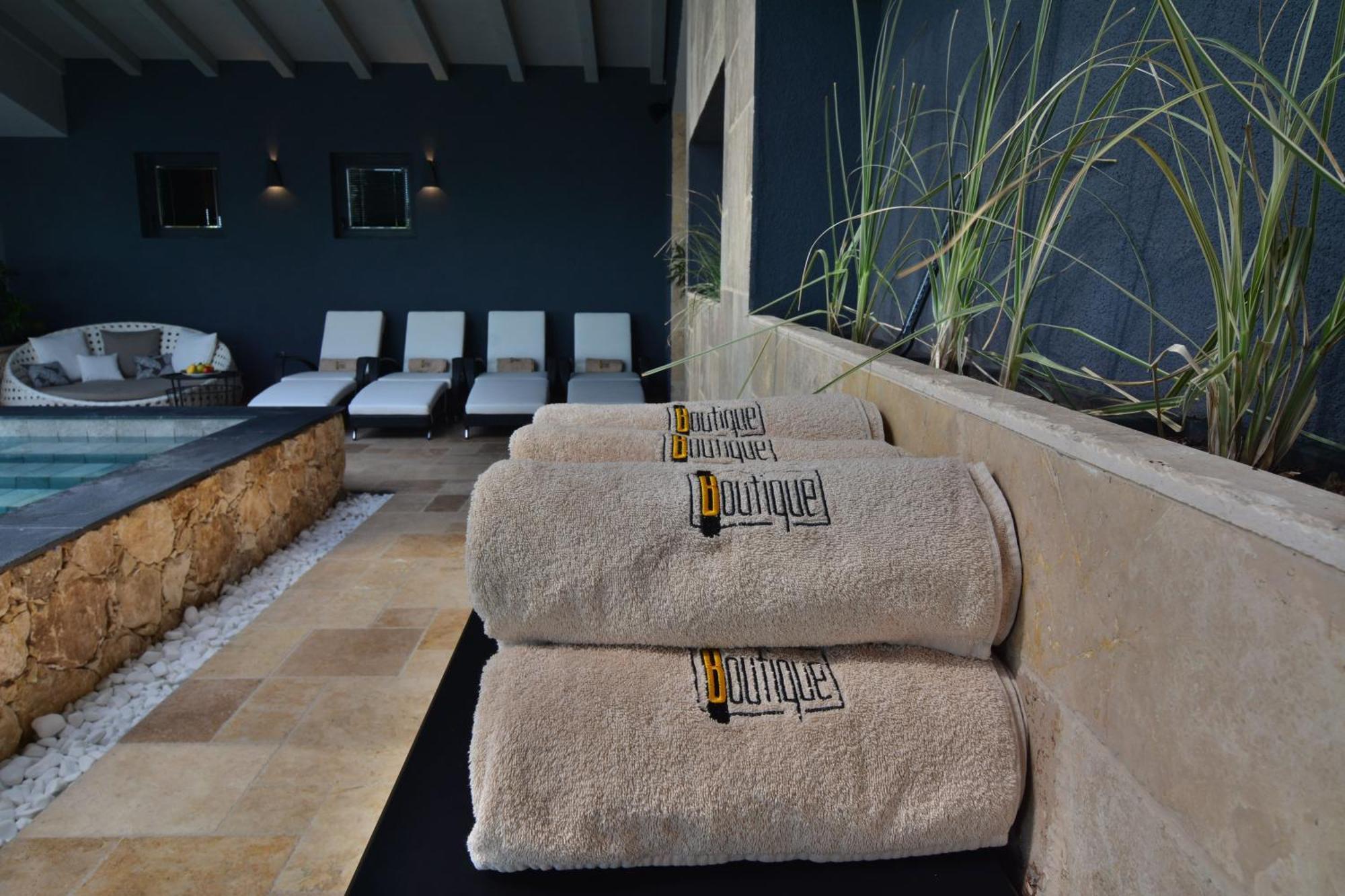 Boutique Hotel By Blacksearama Balchik Esterno foto